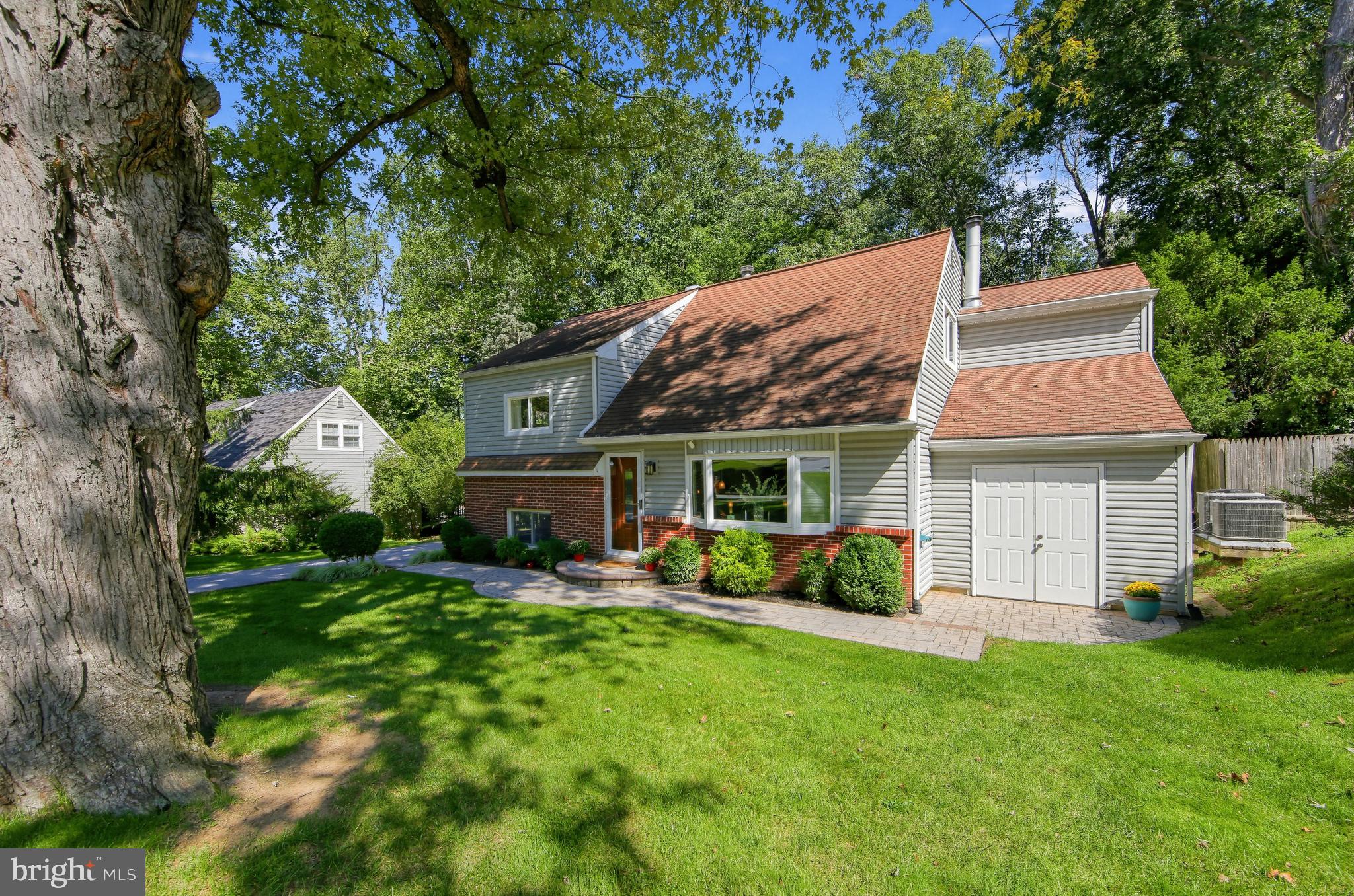 28 SUNSET DRIVE