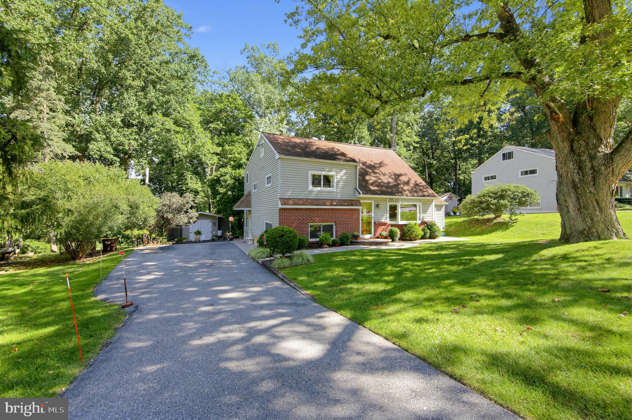 28 SUNSET DRIVE