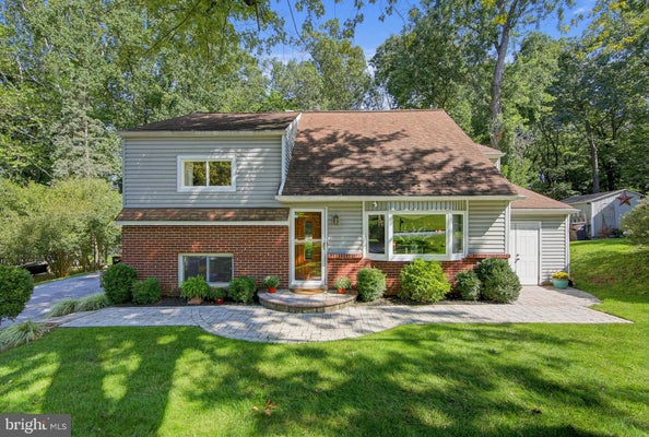 28 SUNSET DR, PAOLI, PA 19301 - Image 4e8908a1dd7a4a1bcd53281b72c0f94a/3001960983