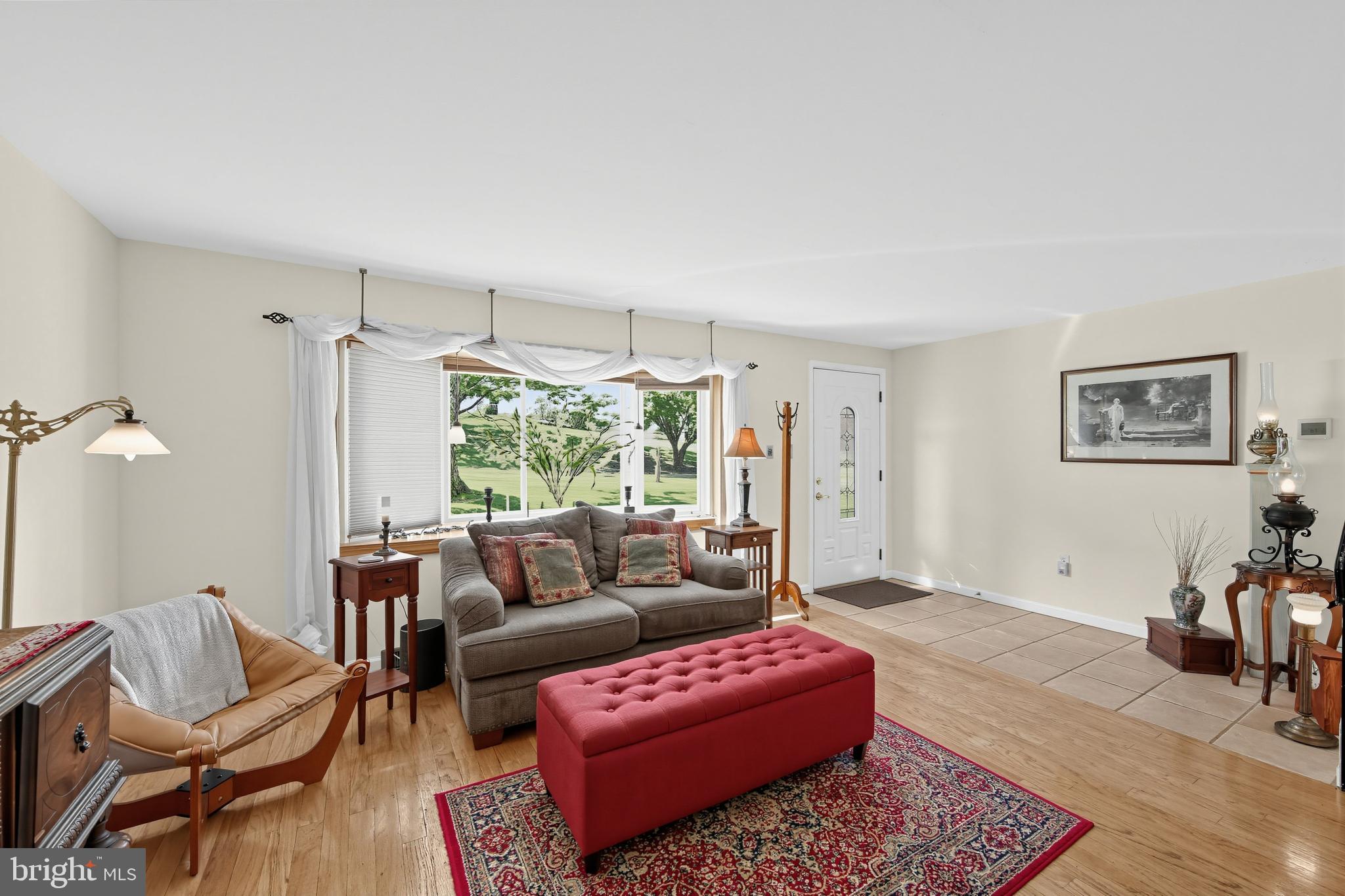 28 SUNSET DRIVE