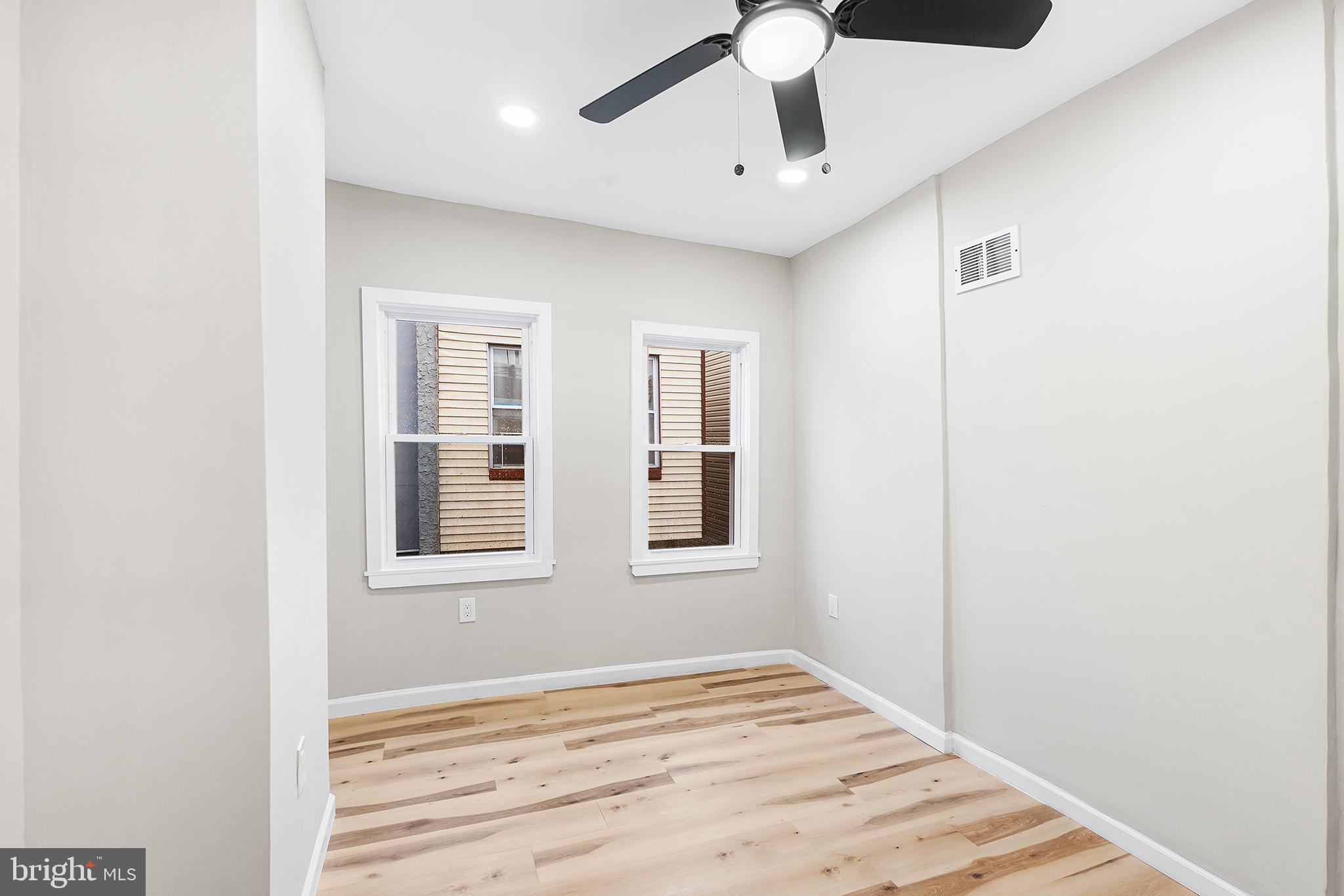 POINT BREEZE - Residential