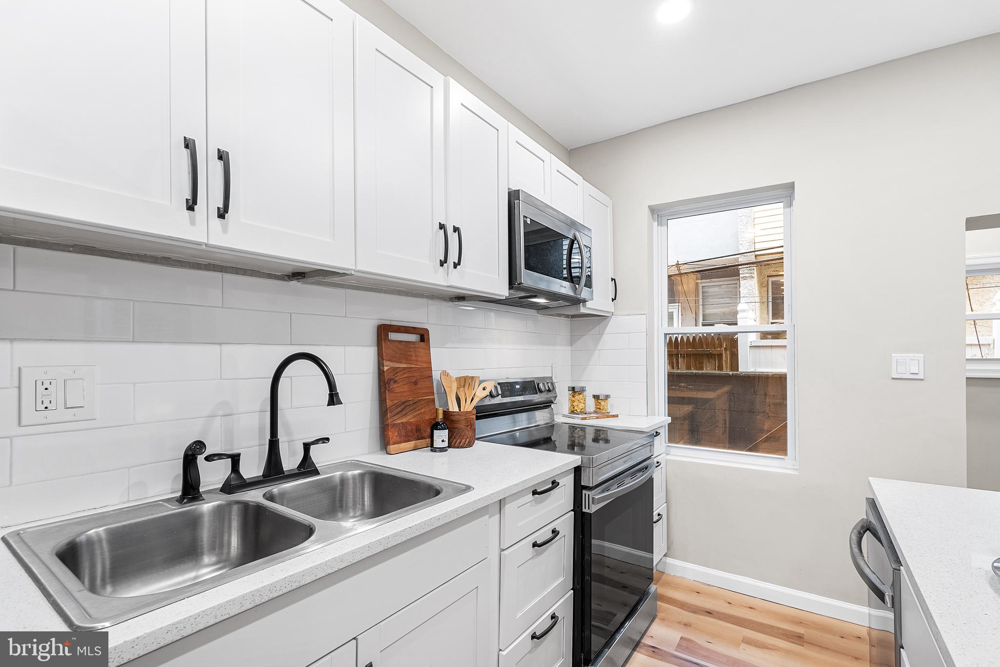 POINT BREEZE - Residential