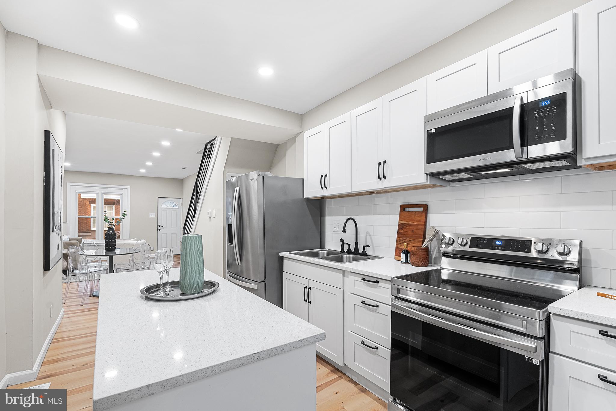 POINT BREEZE - Residential