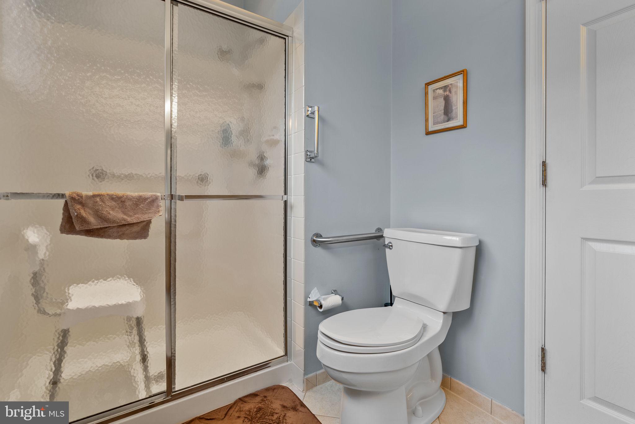 HERITAGE CR ESTS - Residential