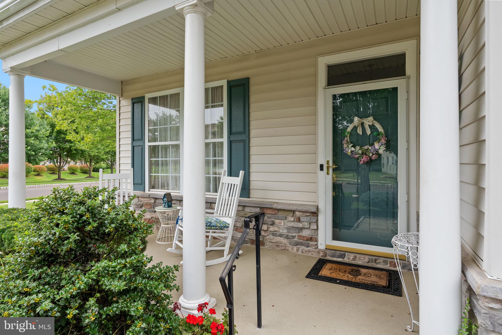 HERITAGE CR ESTS - Residential