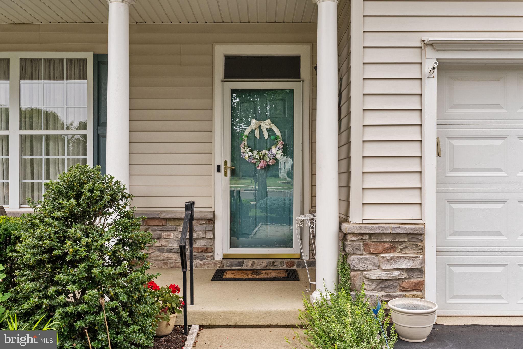 HERITAGE CR ESTS - Residential