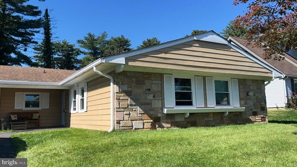 11 HASTING LN, WILLINGBORO, NJ 08046 - Image 4e8abcd824494011306bf7c3d40057cb/1985383097