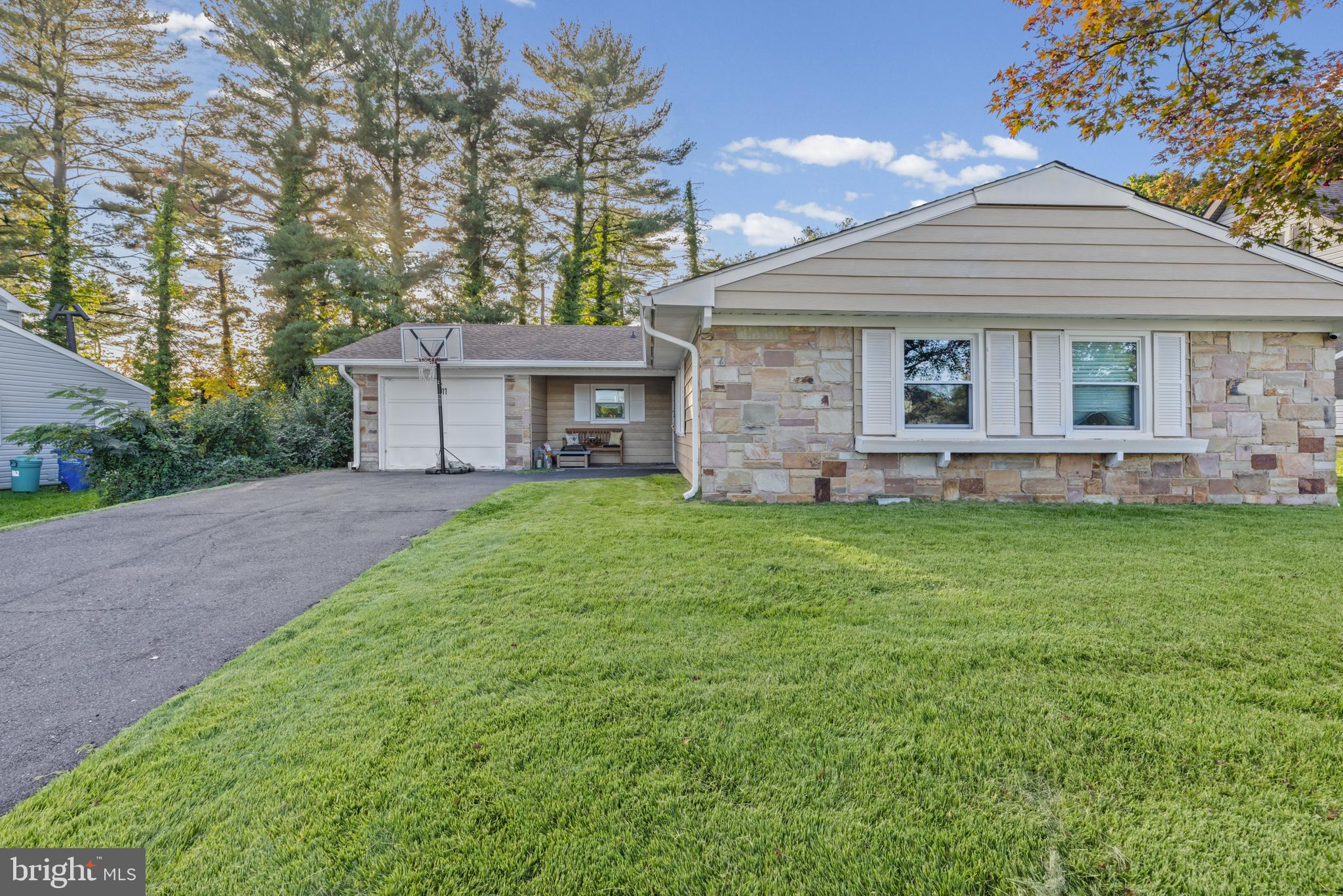 11 HASTING LANE