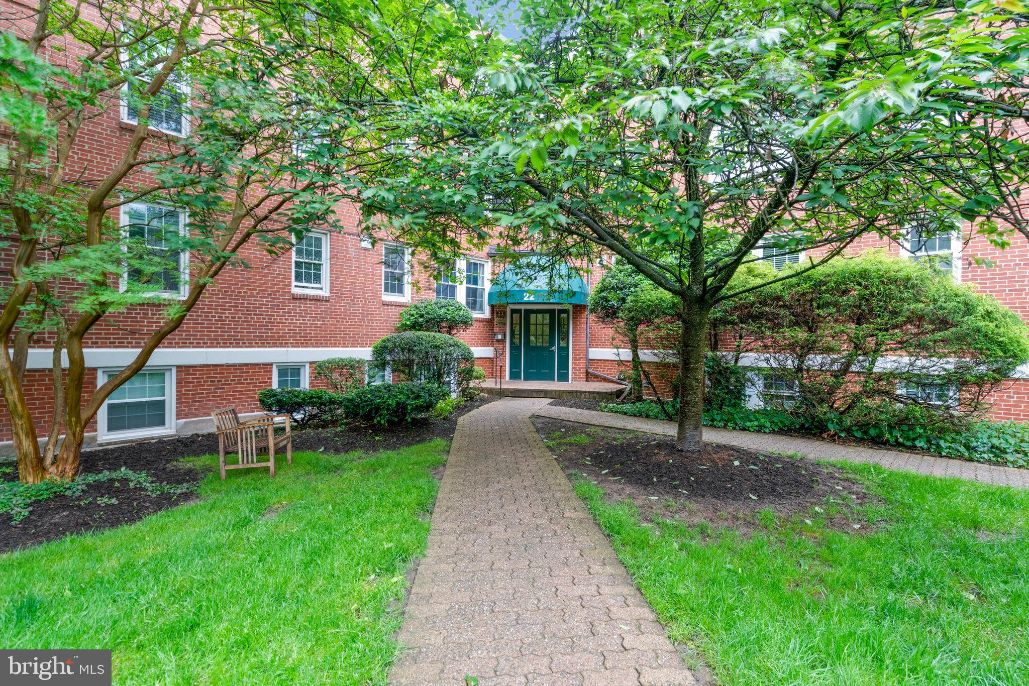 ARBORS OF ARLINGTON - Residential Lease