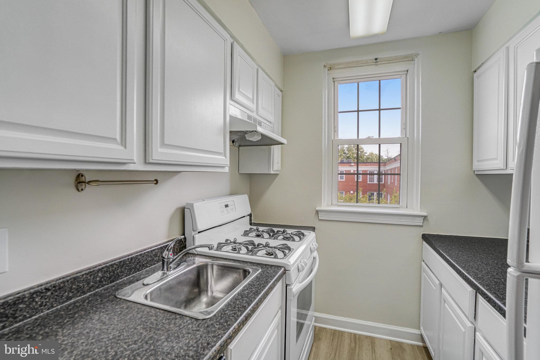 ARBORS OF ARLINGTON - Residential Lease