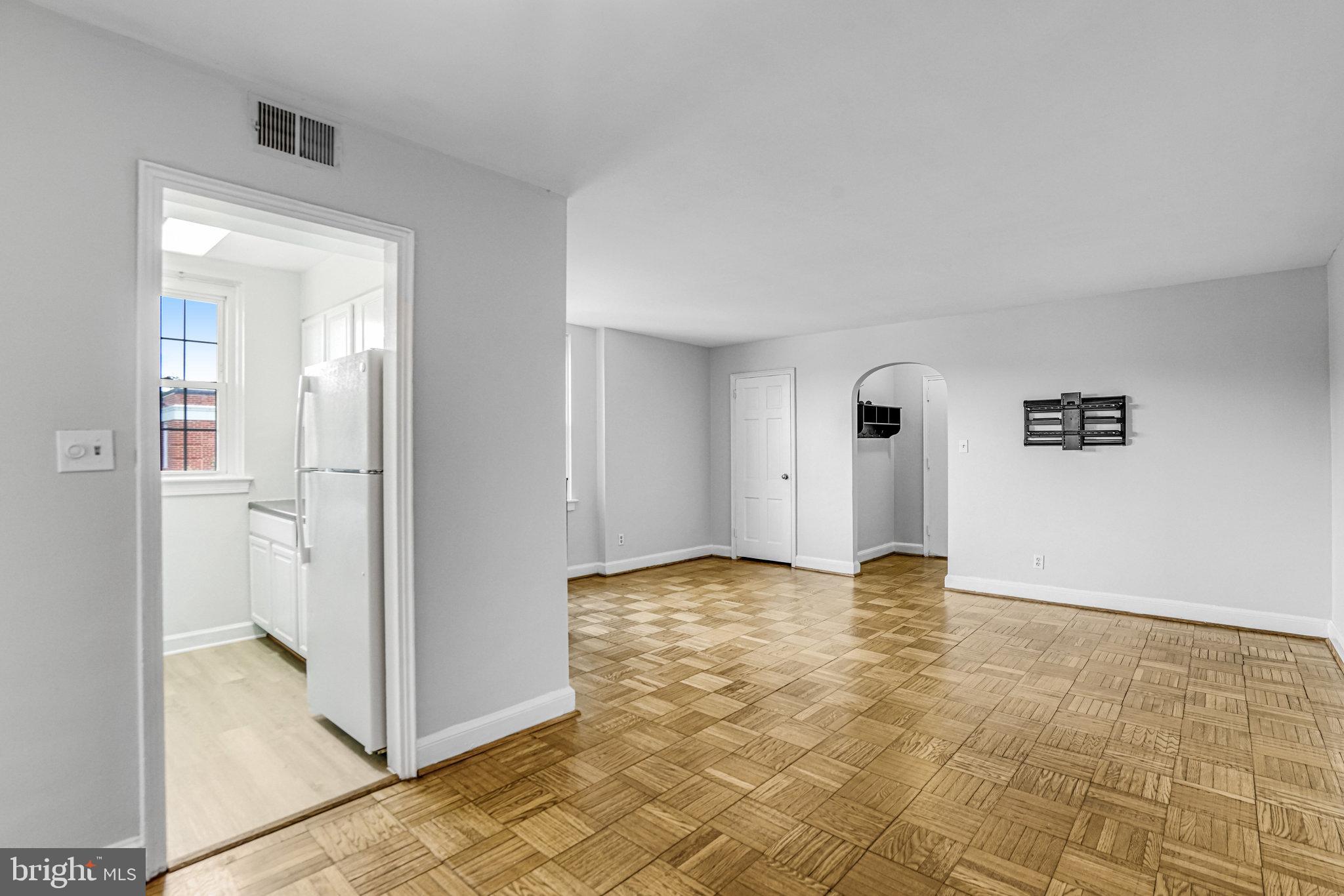 ARBORS OF ARLINGTON - Residential Lease