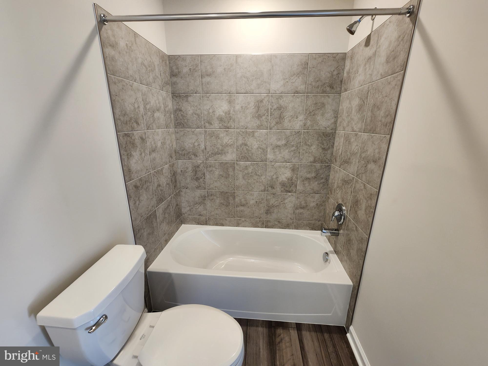 THE GALLERY - Residential Lease