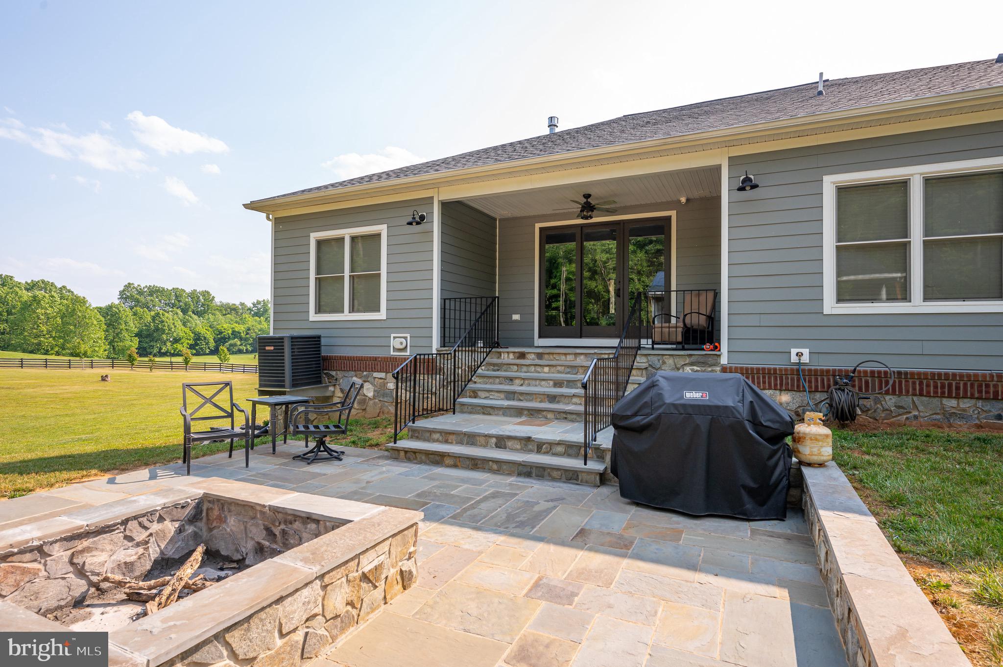 CROSSINGS ON THE POTOMAC - Residential