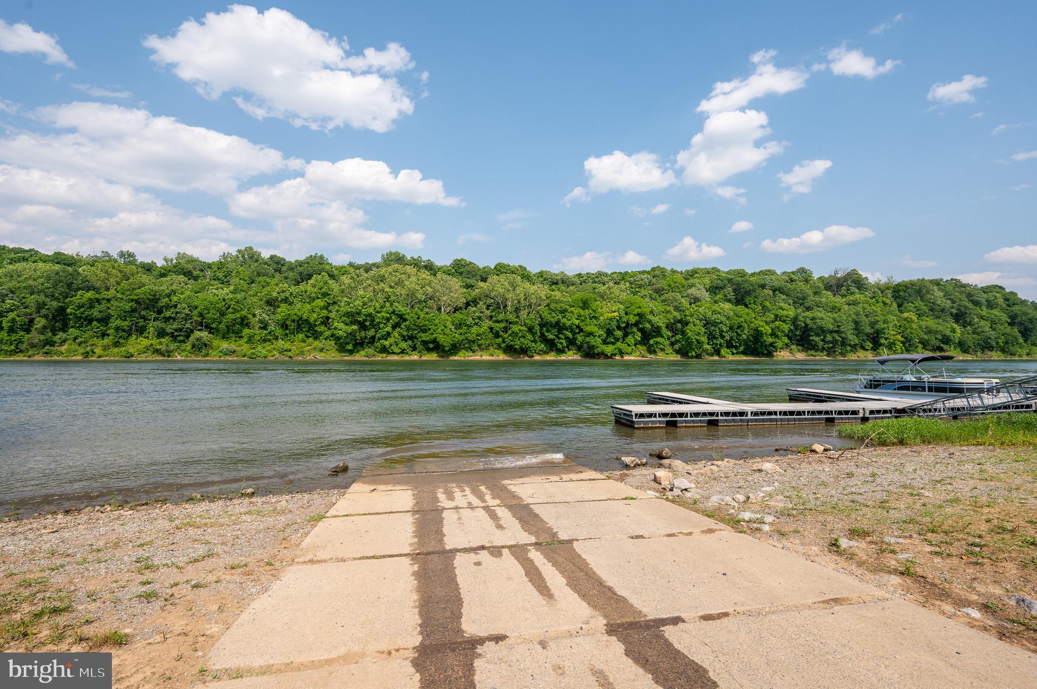 CROSSINGS ON THE POTOMAC - Residential