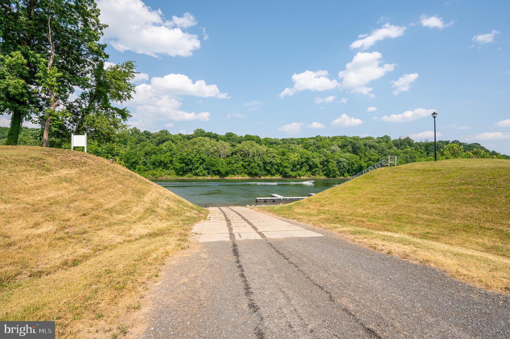 CROSSINGS ON THE POTOMAC - Residential