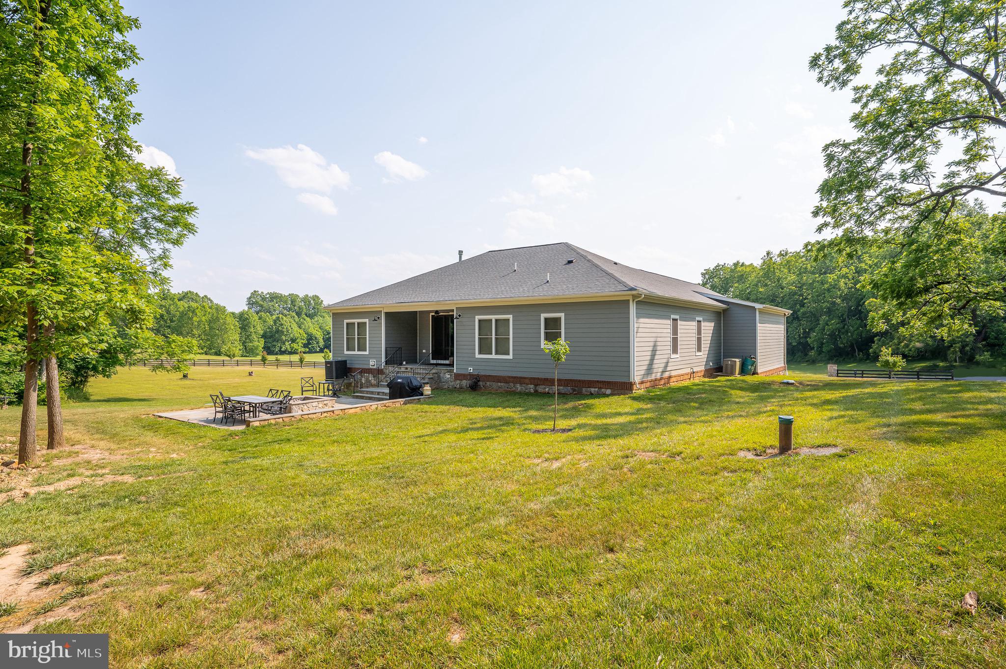 CROSSINGS ON THE POTOMAC - Residential