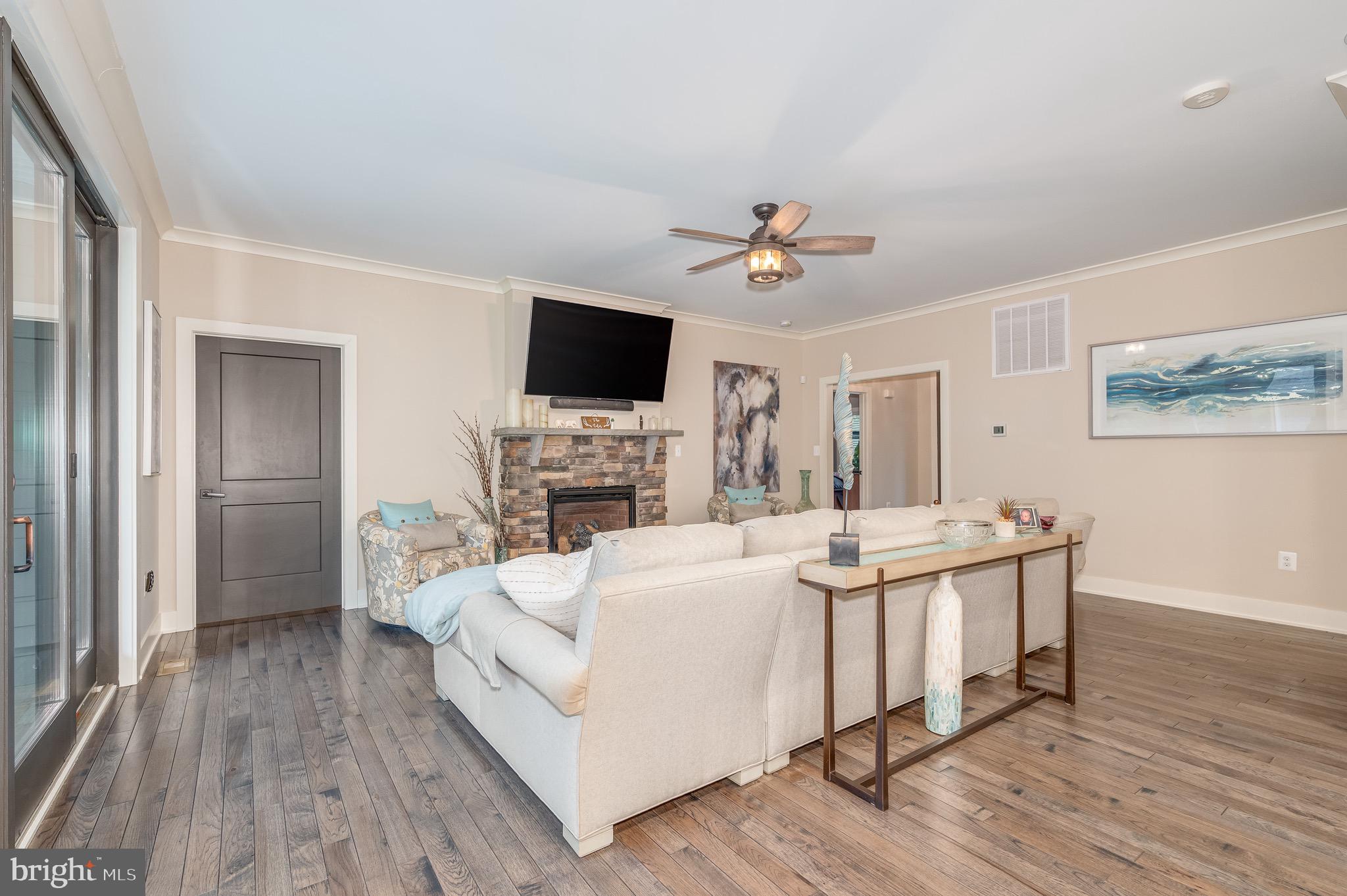 CROSSINGS ON THE POTOMAC - Residential