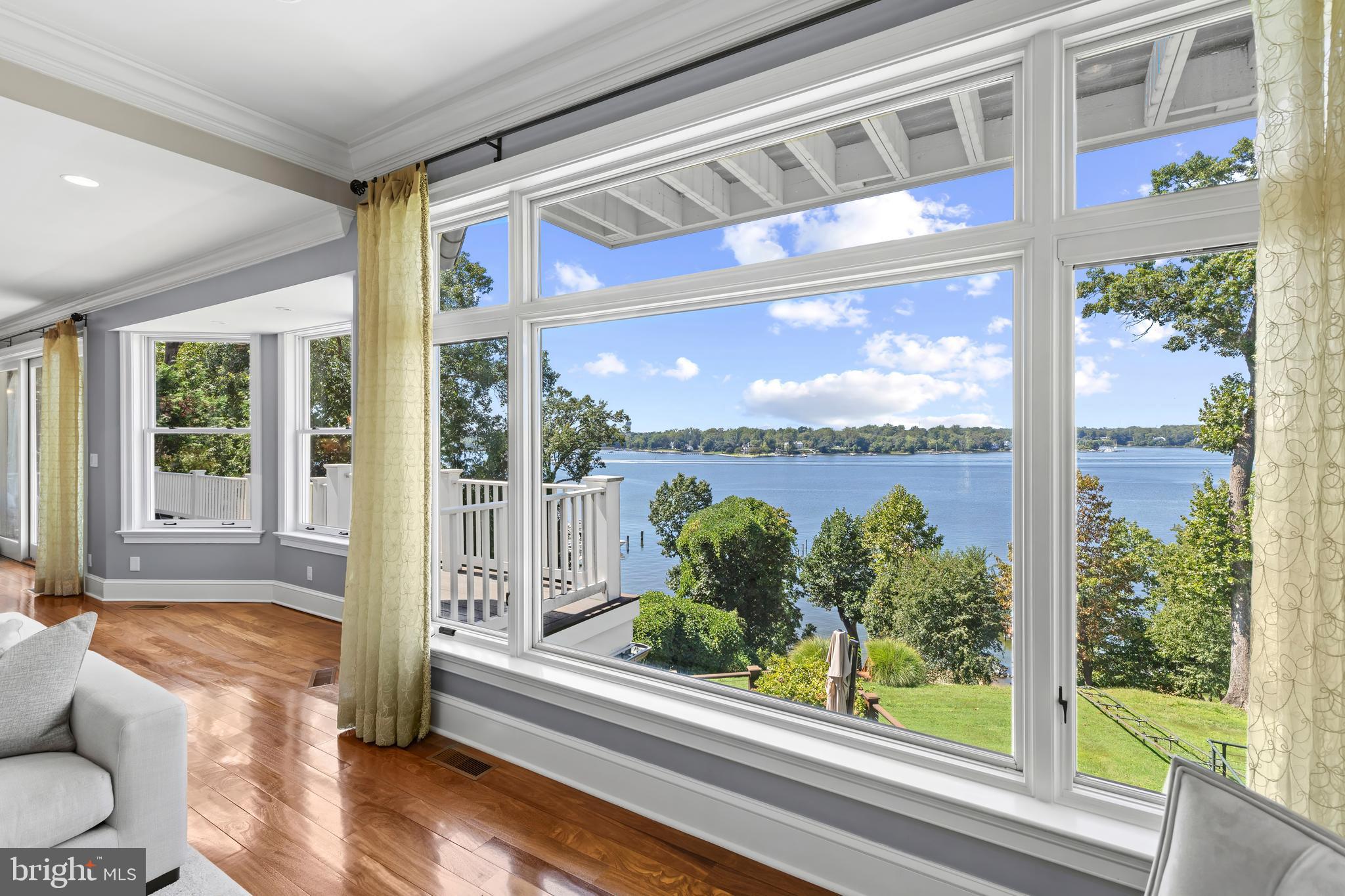 PENDENNIS MOUNT - Residential