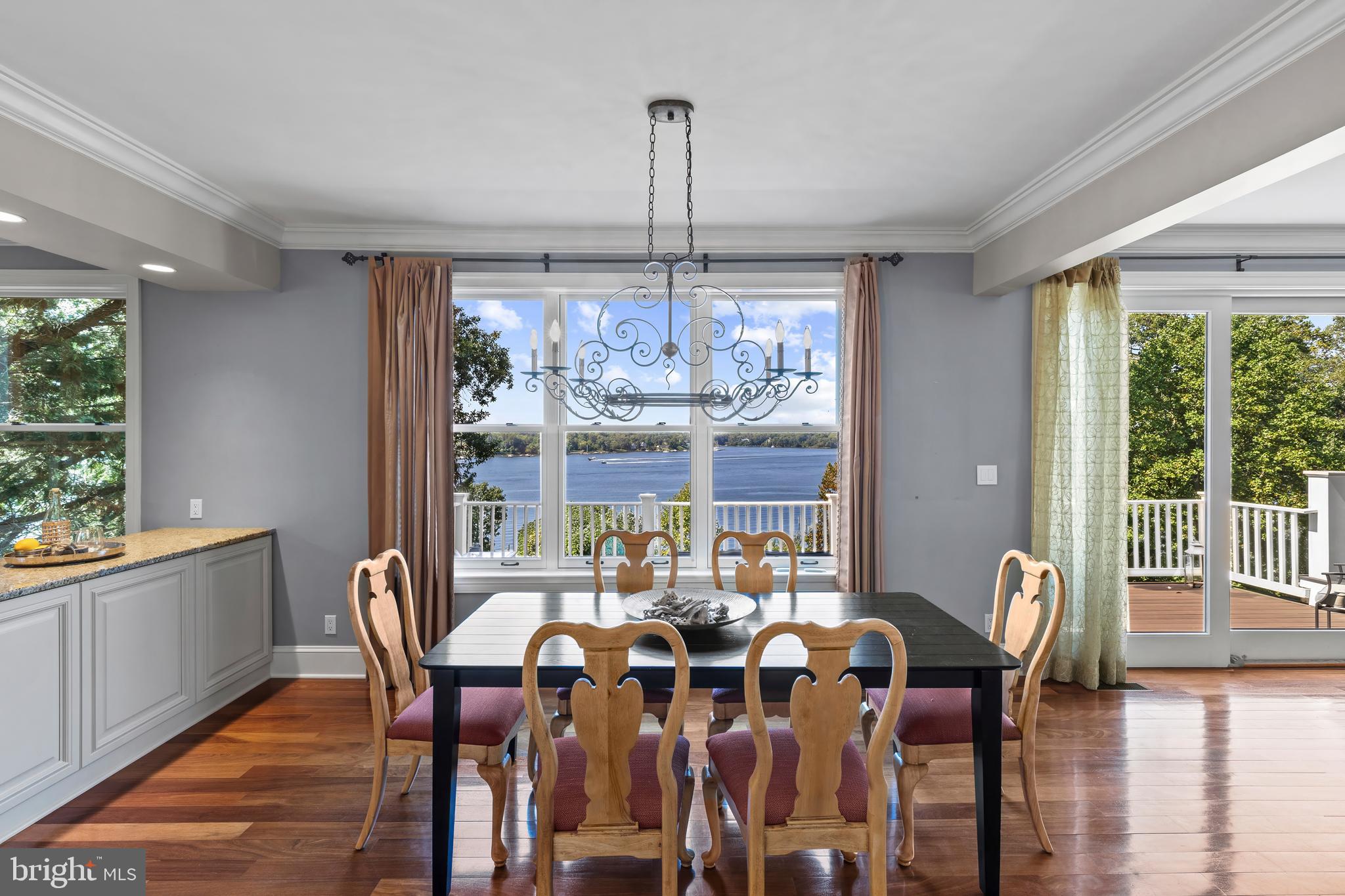 PENDENNIS MOUNT - Residential