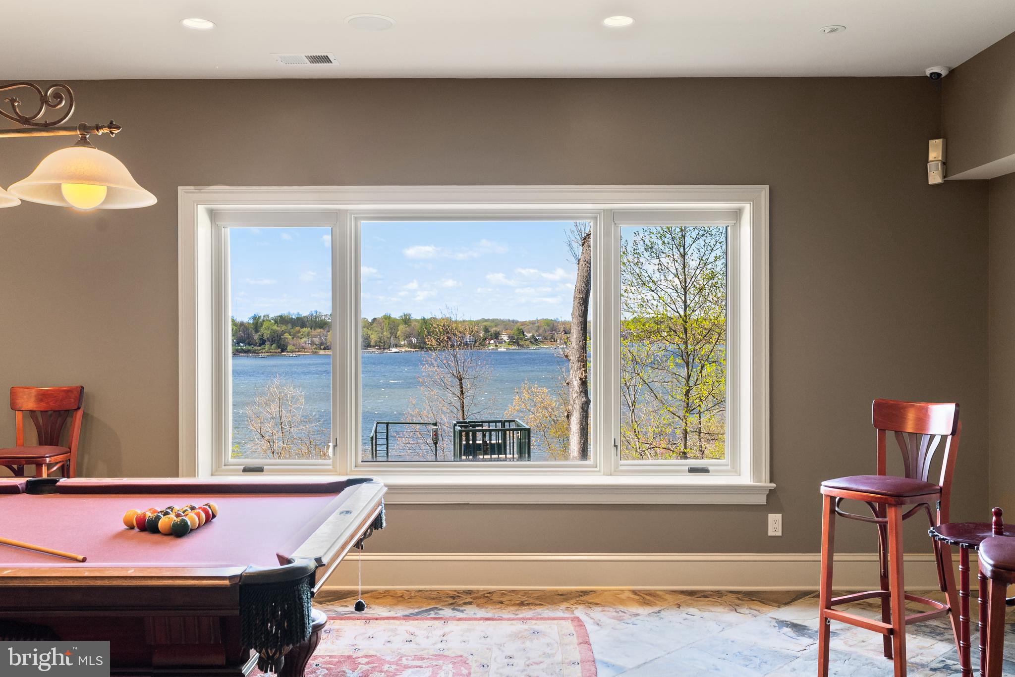 PENDENNIS MOUNT - Residential