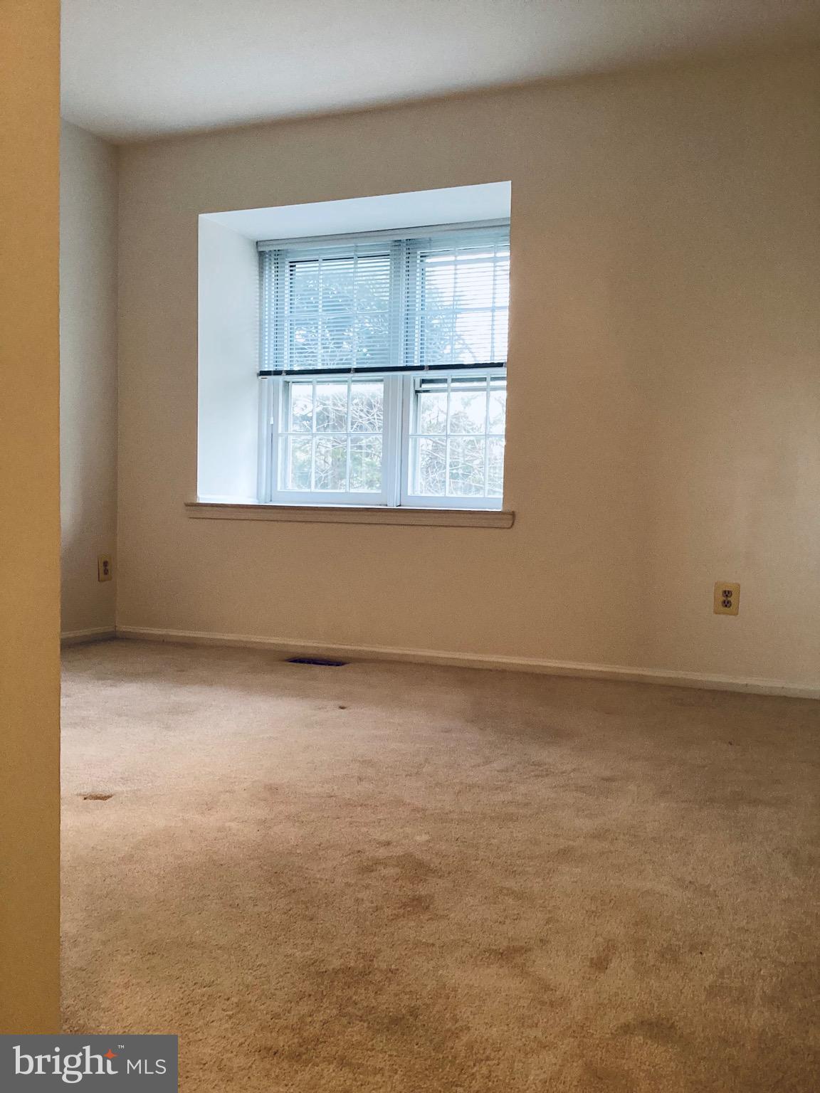 WOODSIDE - Residential