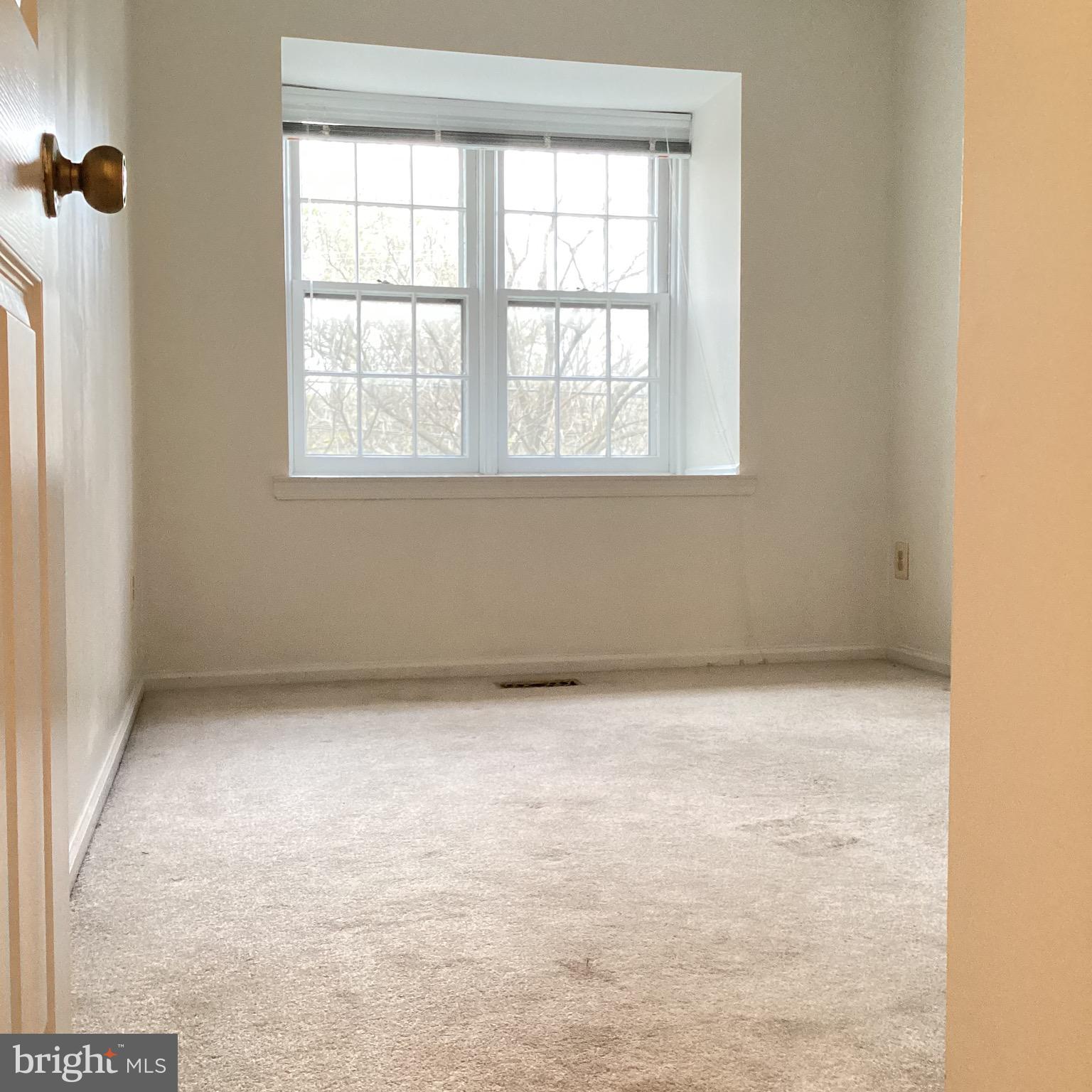 WOODSIDE - Residential