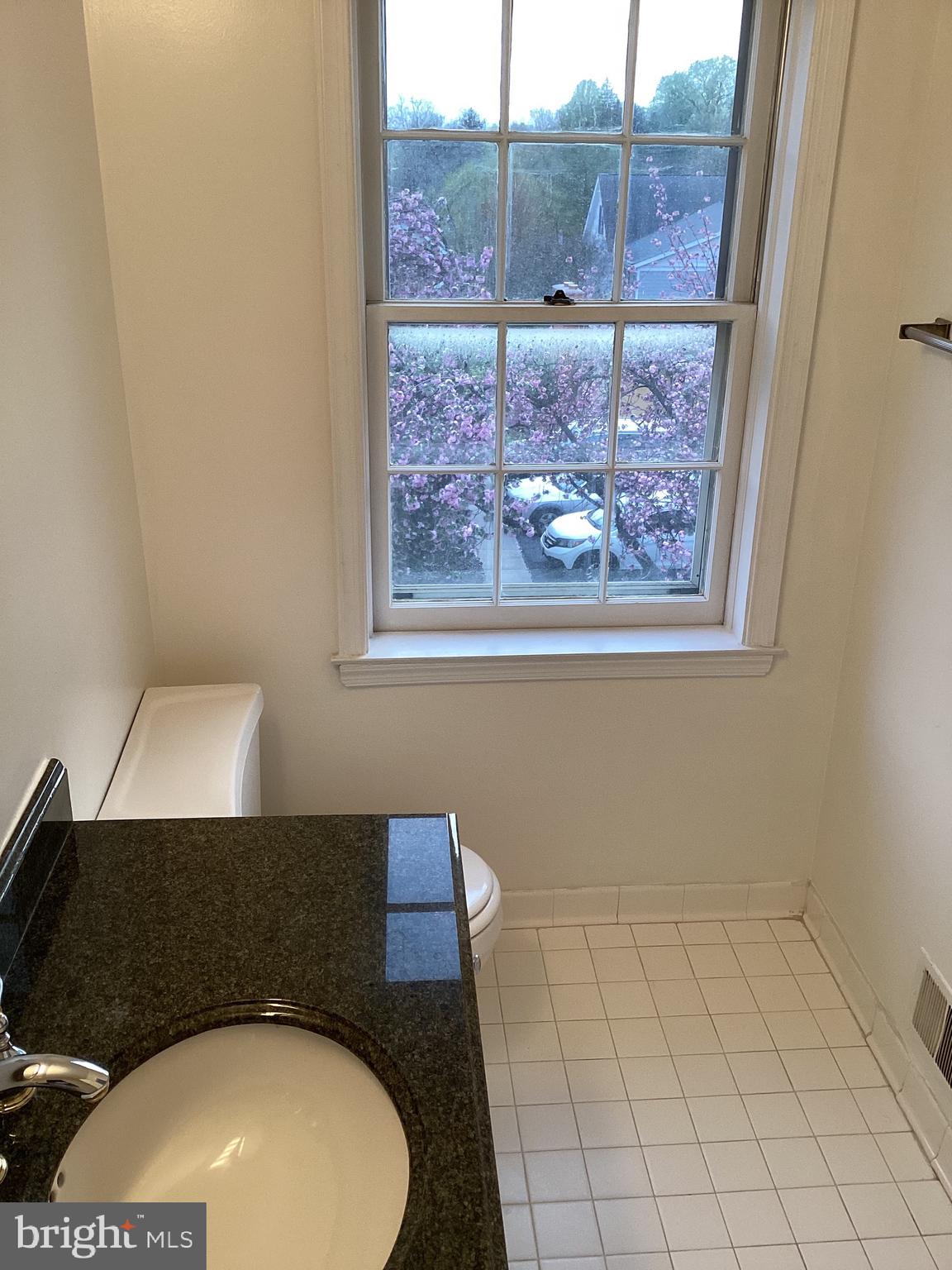 WOODSIDE - Residential