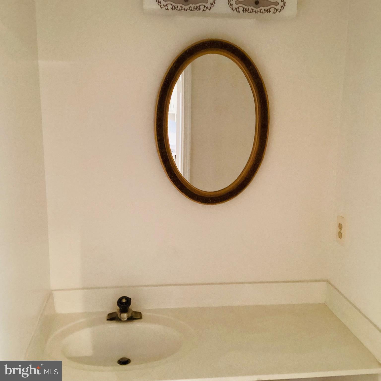 WOODSIDE - Residential