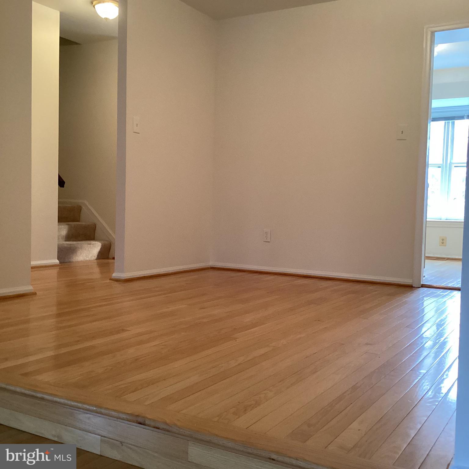 WOODSIDE - Residential