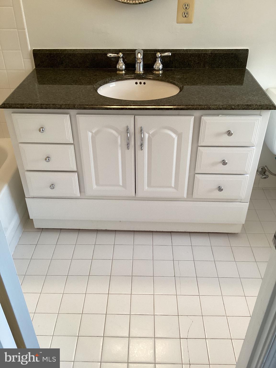 WOODSIDE - Residential