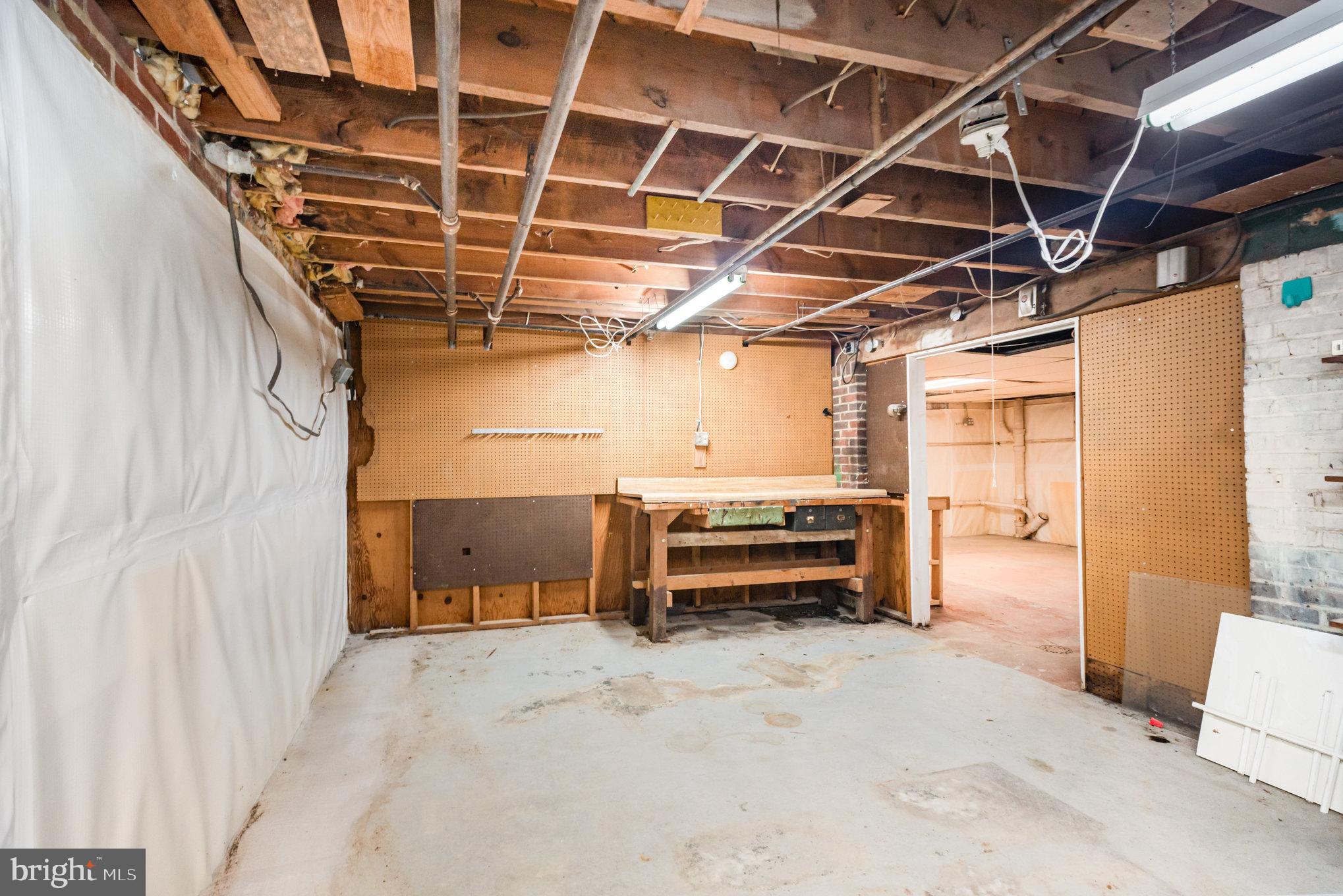 COLLEGE HEIGHTS - Residential