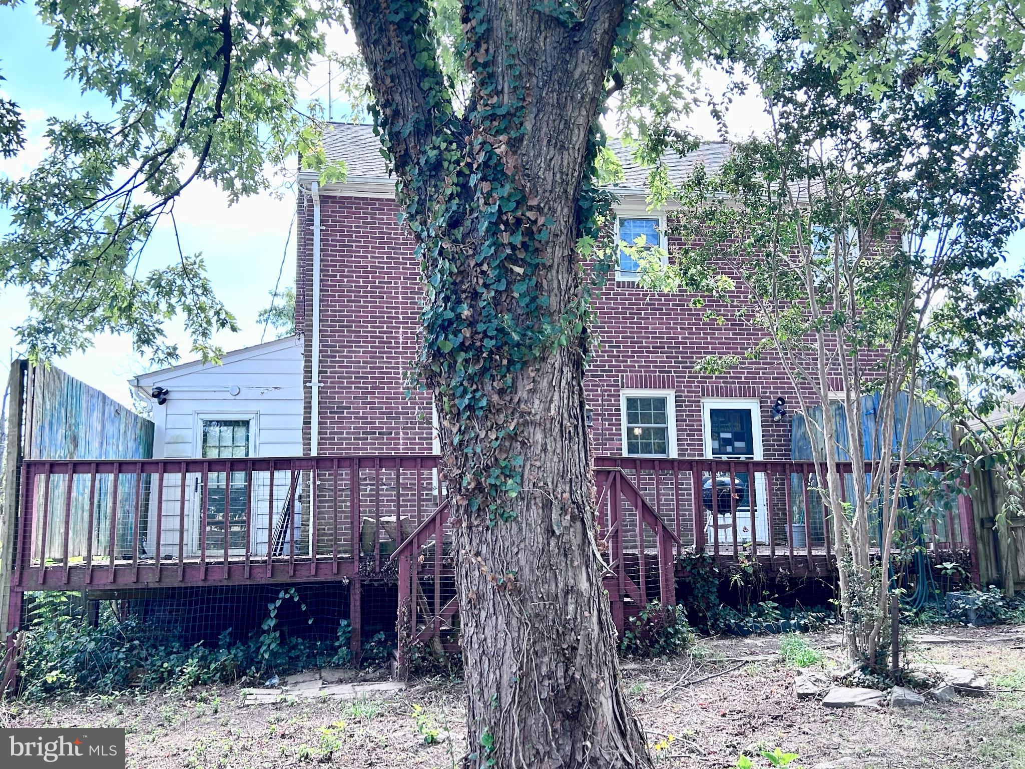 COLLEGE HEIGHTS - Residential