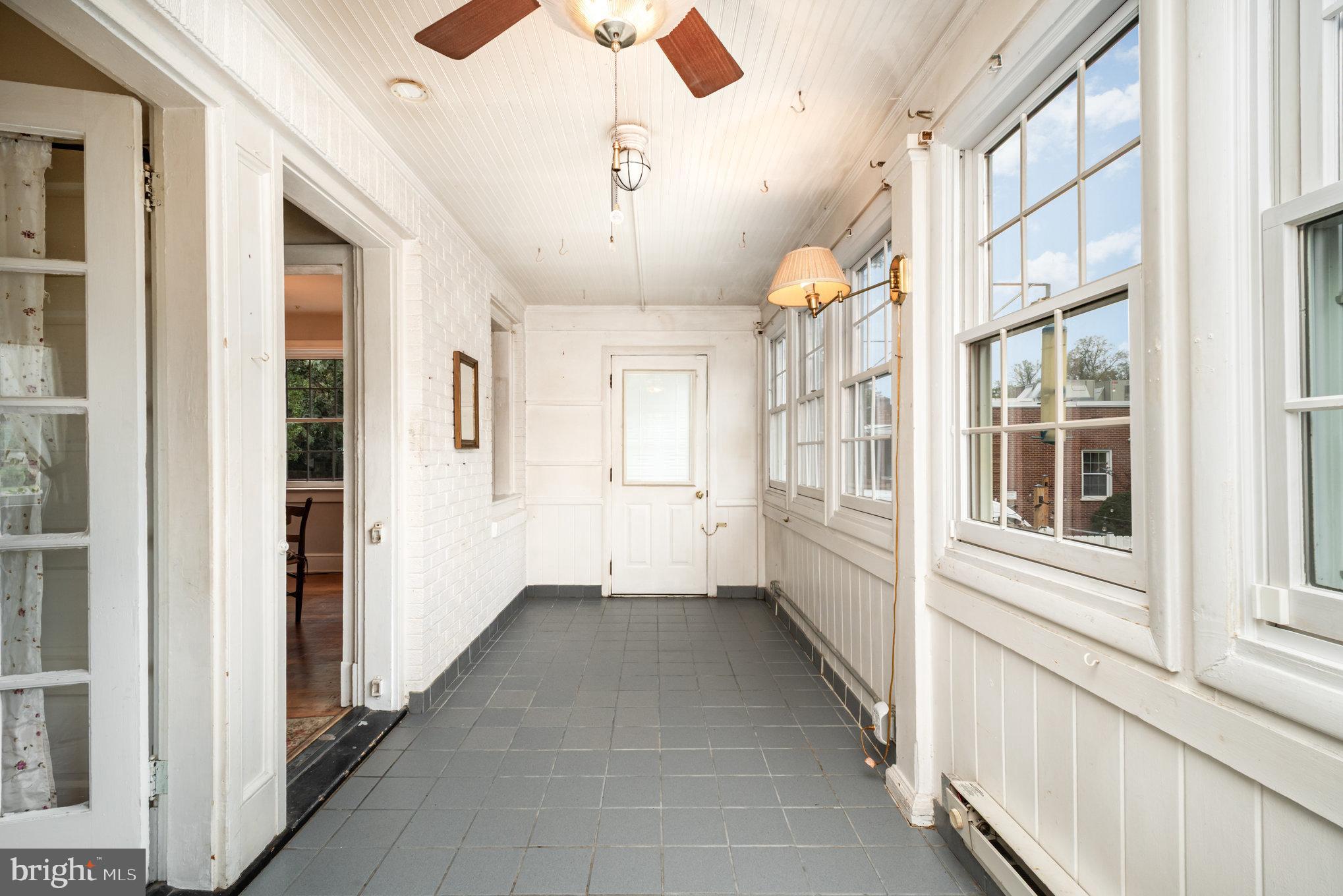 COLLEGE HEIGHTS - Residential