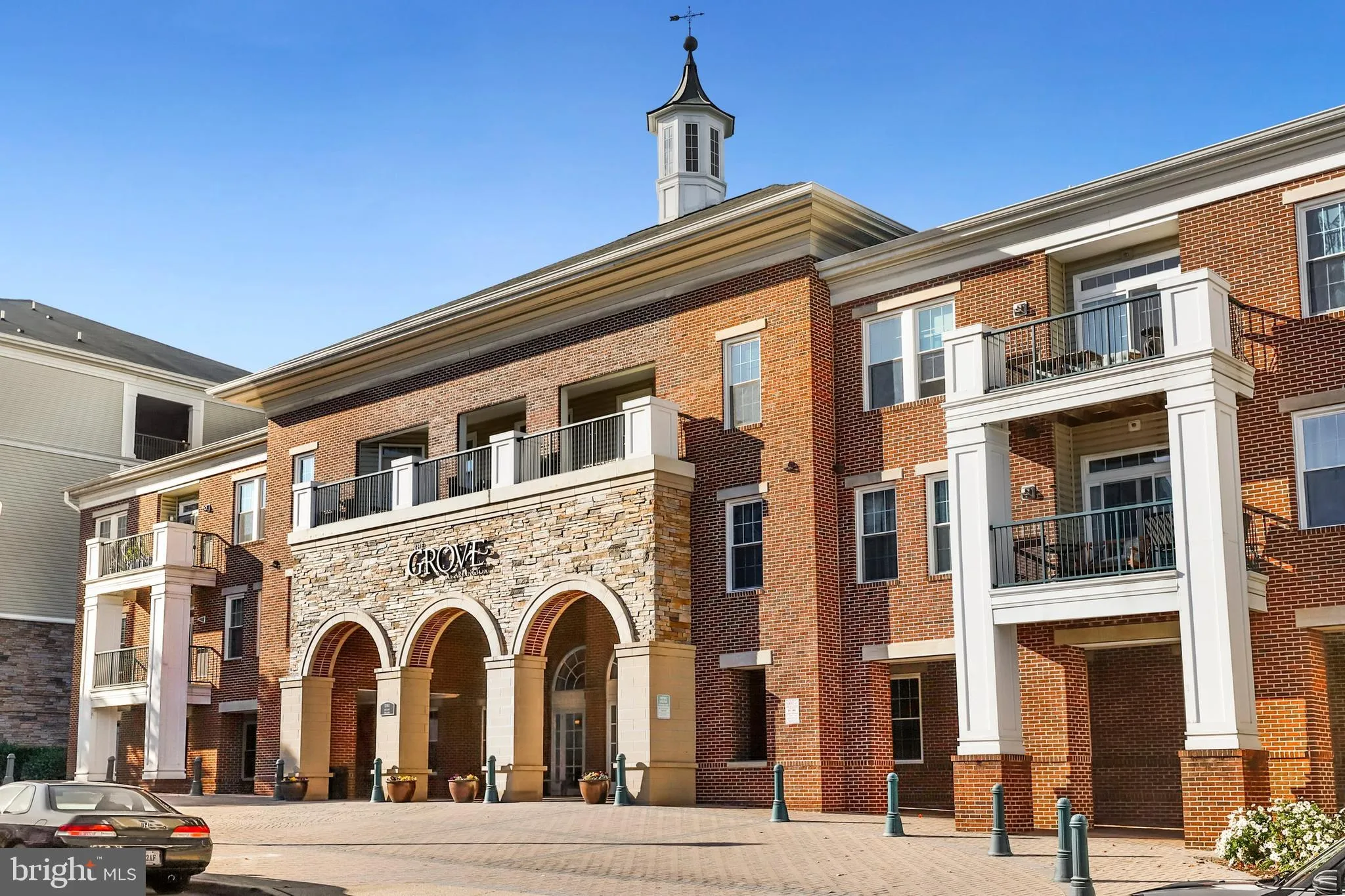 2055 26th Street S Unit 5-305, Arlington, VA 22206