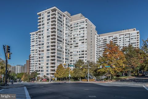 Photo of 4515 WILLARD AVE #1417S, CHEVY CHASE, MD 20815 (MLS # MDMC2053266)