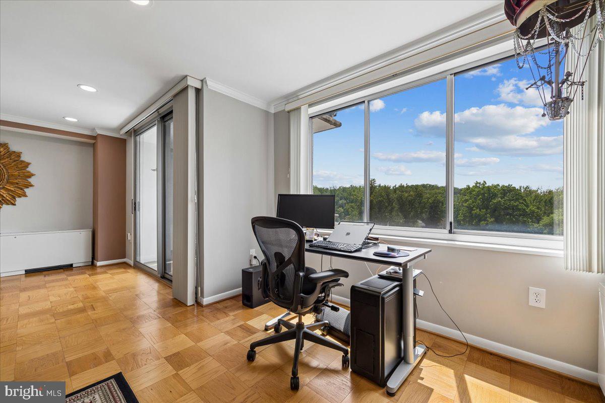 10201 GROSVENOR PLACE 1009