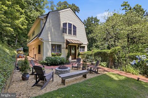 Homes For Sale - 1724 Robinhood Road<br/> Anne Arundel County, ANNAPOLIS, MD 21401