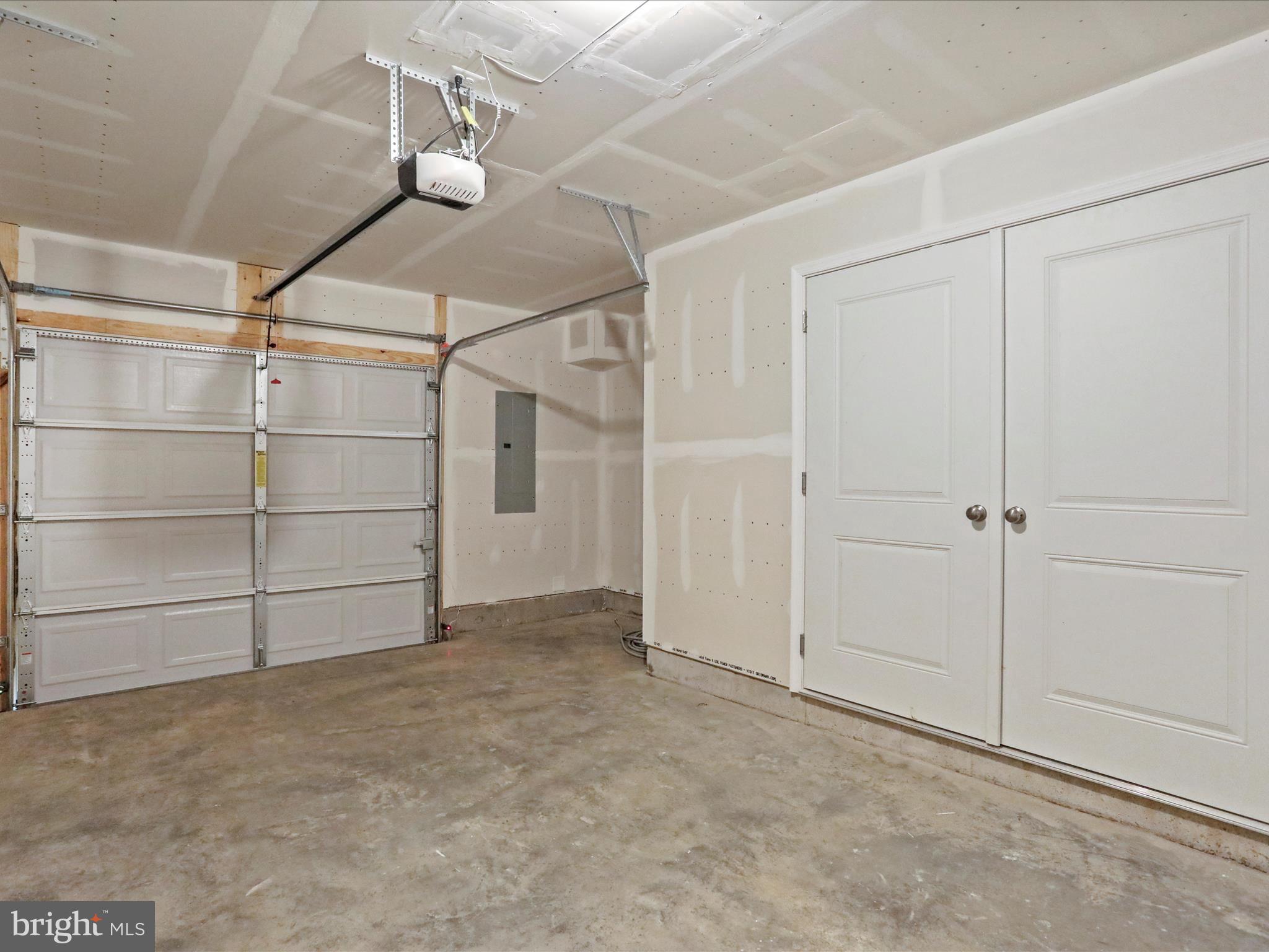 SHENANDOAH SPRINGS - Residential Lease