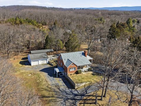 Homes For Sale - 1064 Strasburg Road<br/> FRONT ROYAL, VA 22630