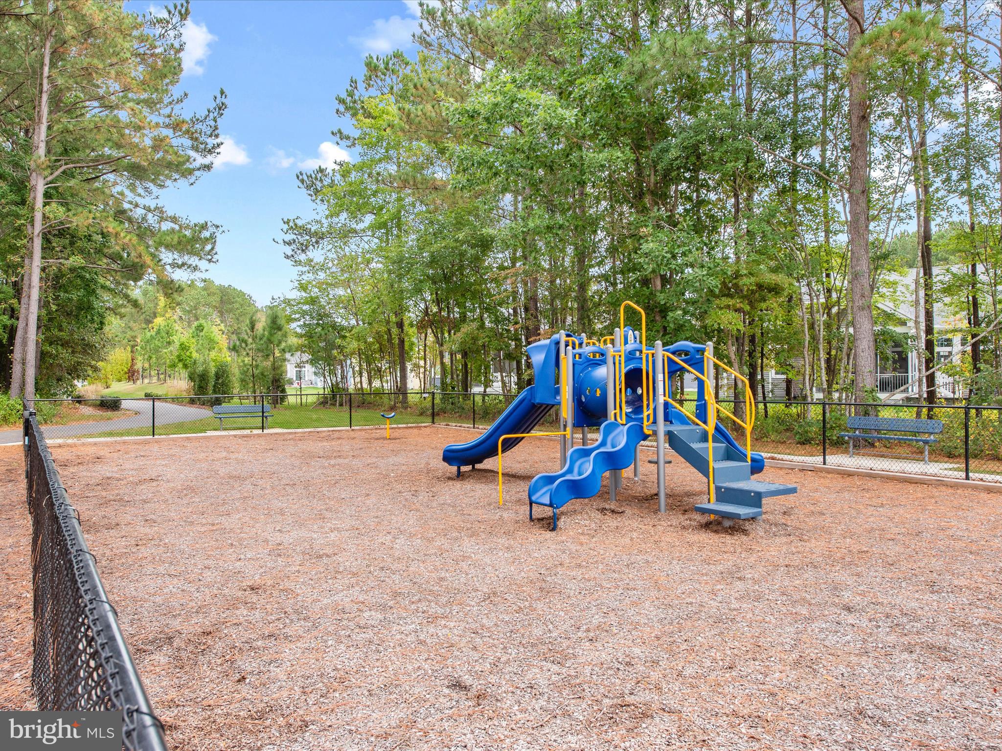 PENINSULA LAKES - Residential