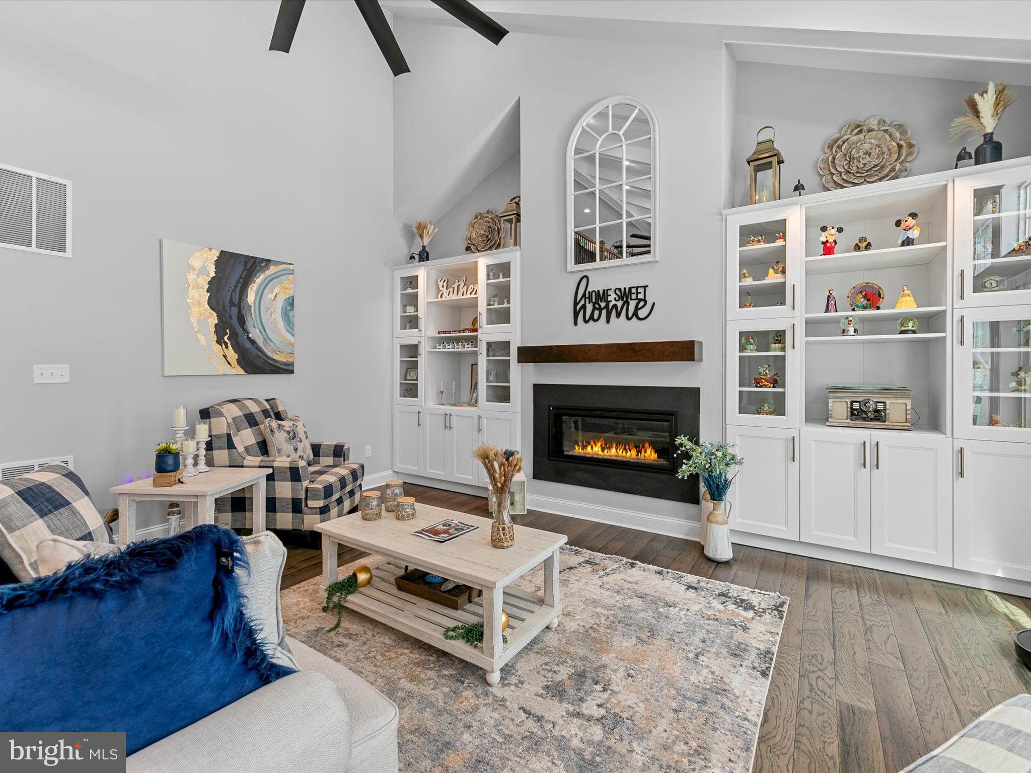 PENINSULA LAKES - Residential