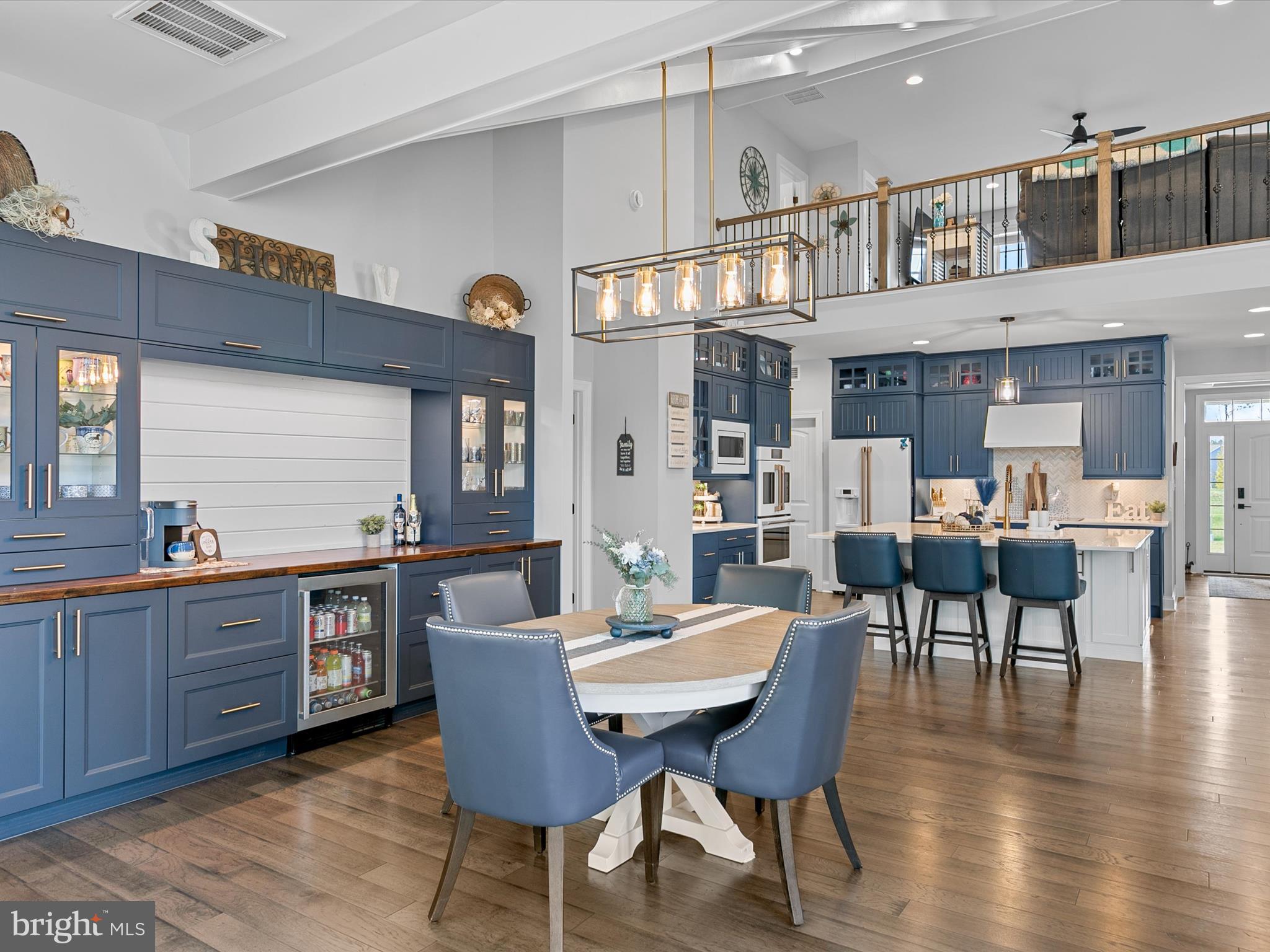 PENINSULA LAKES - Residential