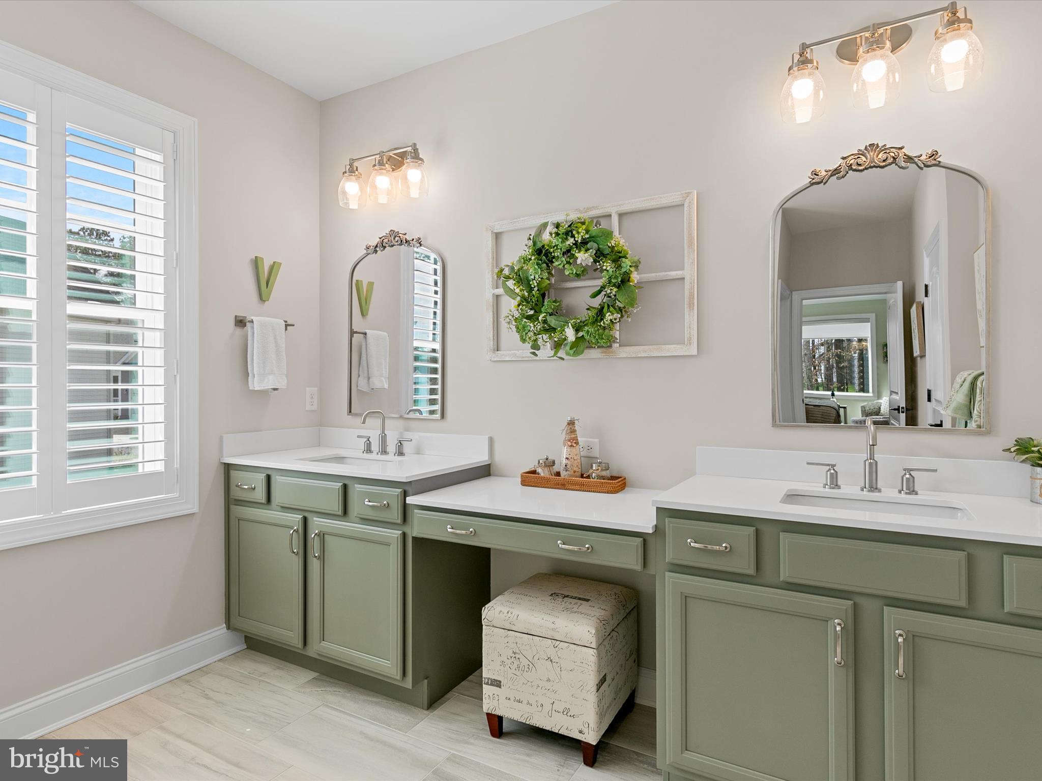 PENINSULA LAKES - Residential