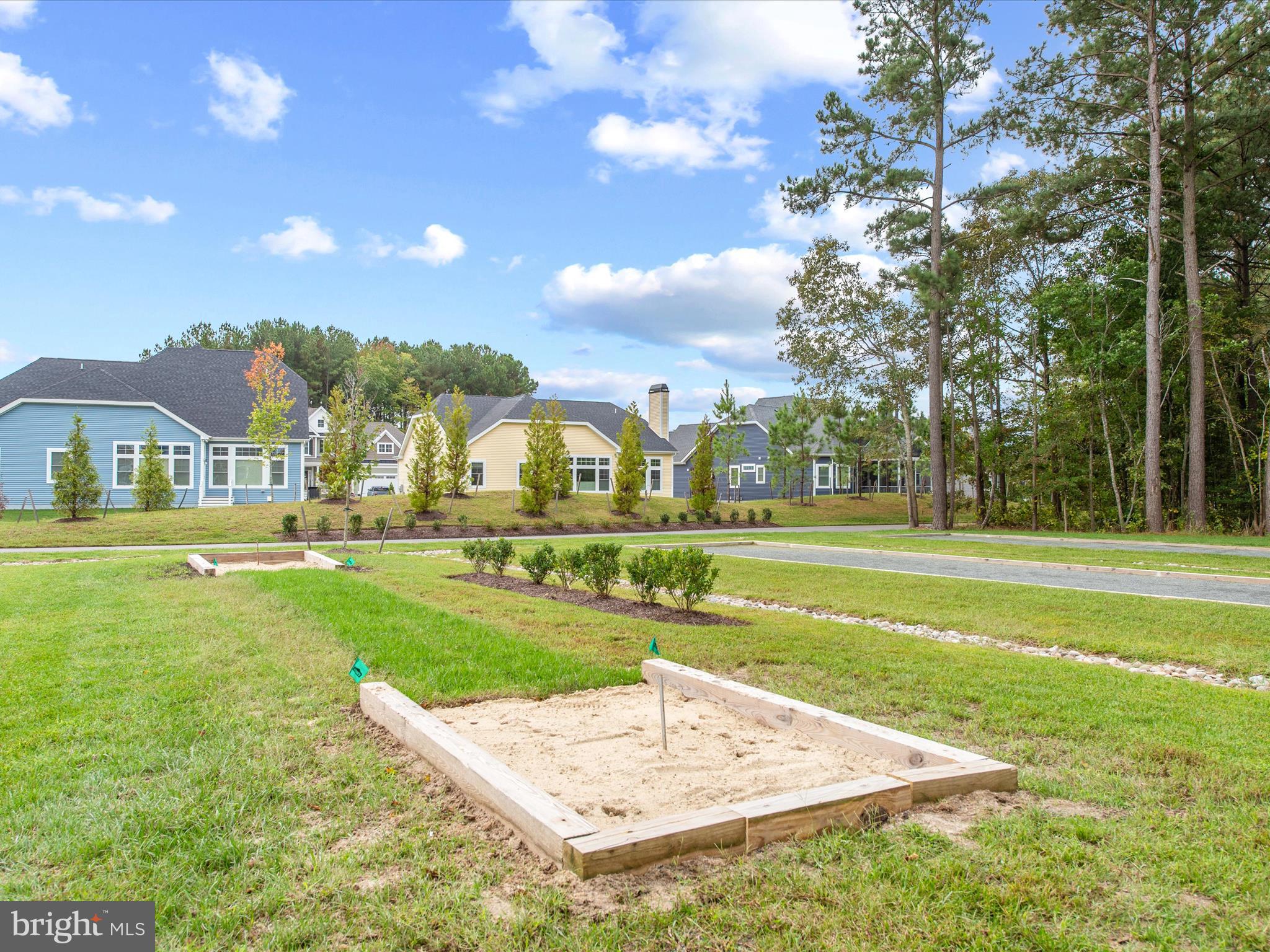 PENINSULA LAKES - Residential