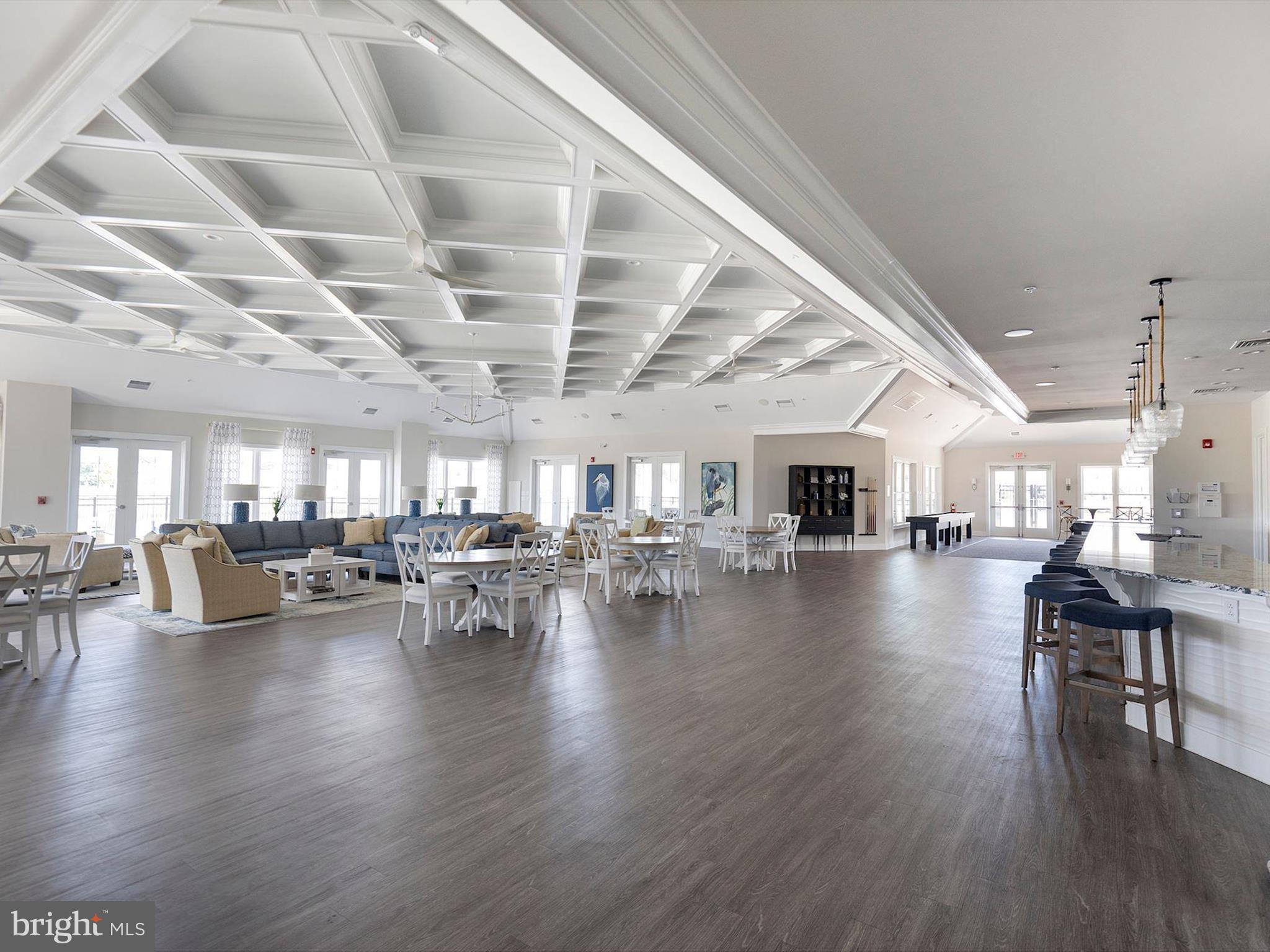 PENINSULA LAKES - Residential