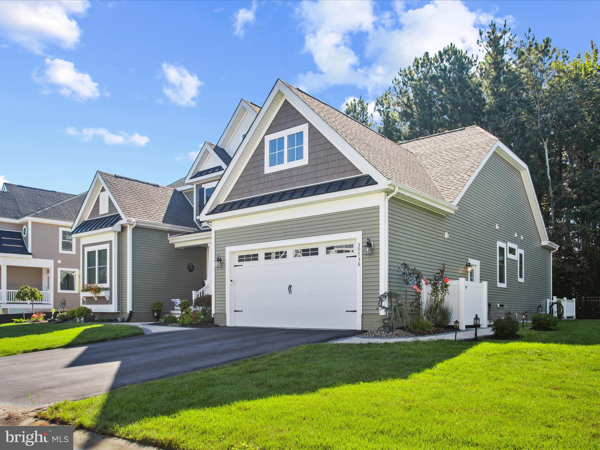 PENINSULA LAKES - Residential