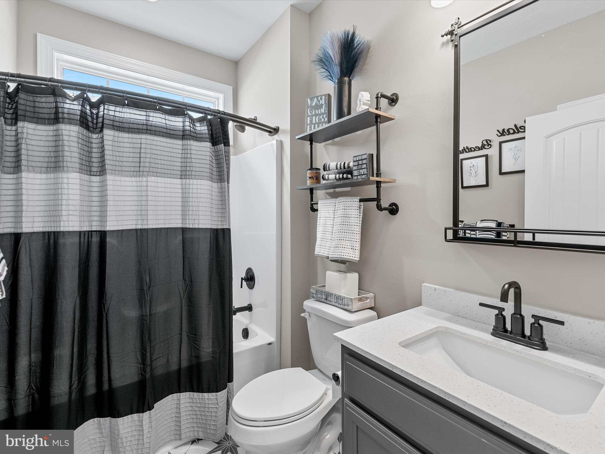 PENINSULA LAKES - Residential