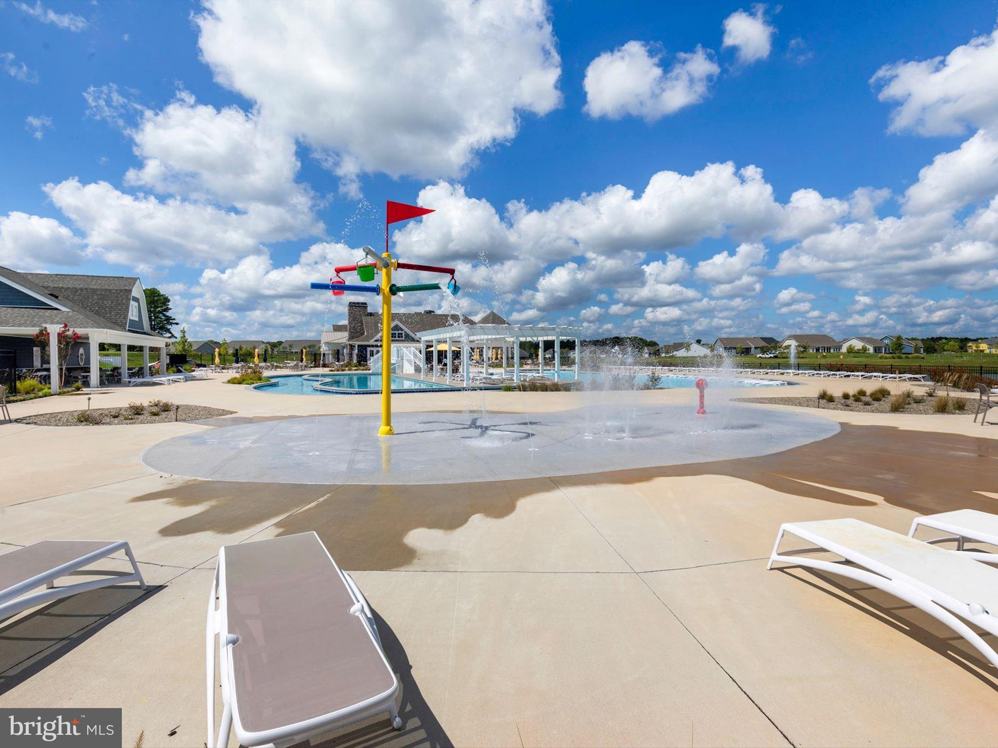 PENINSULA LAKES - Residential