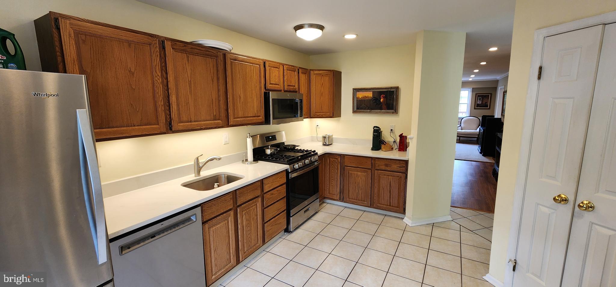 1711 SMEDLEY COURT