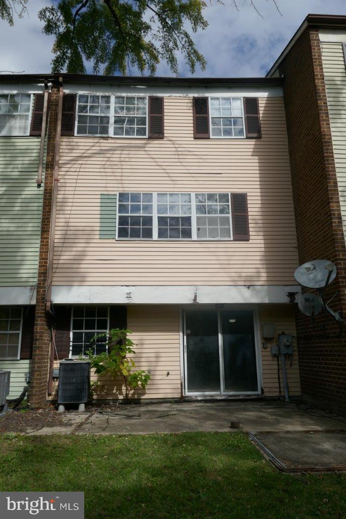 QUAIL MEADOWS TOWNHOUSES - Residential